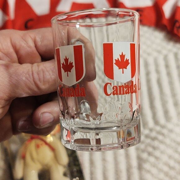 OH Canada bundle, FIFA 2015 world cup scarf, Beanie baby maple,shot glasses, - Picture 3 of 12